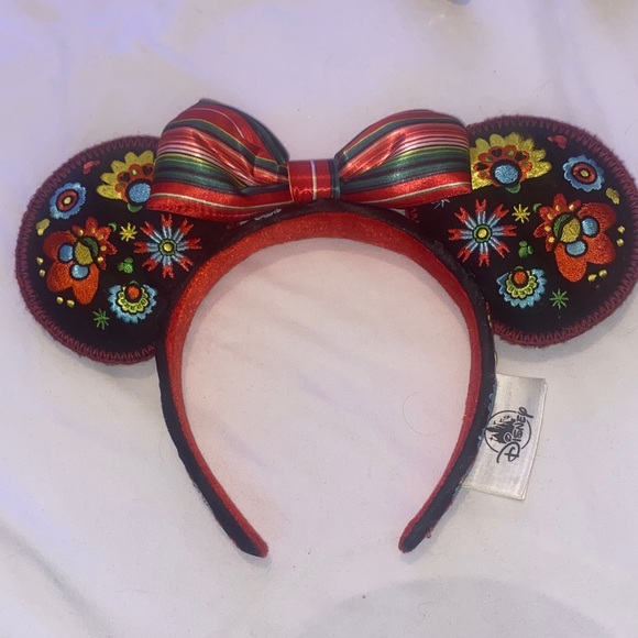 Disney Accessories - Disney Vibrant Floral Embroidered Headband